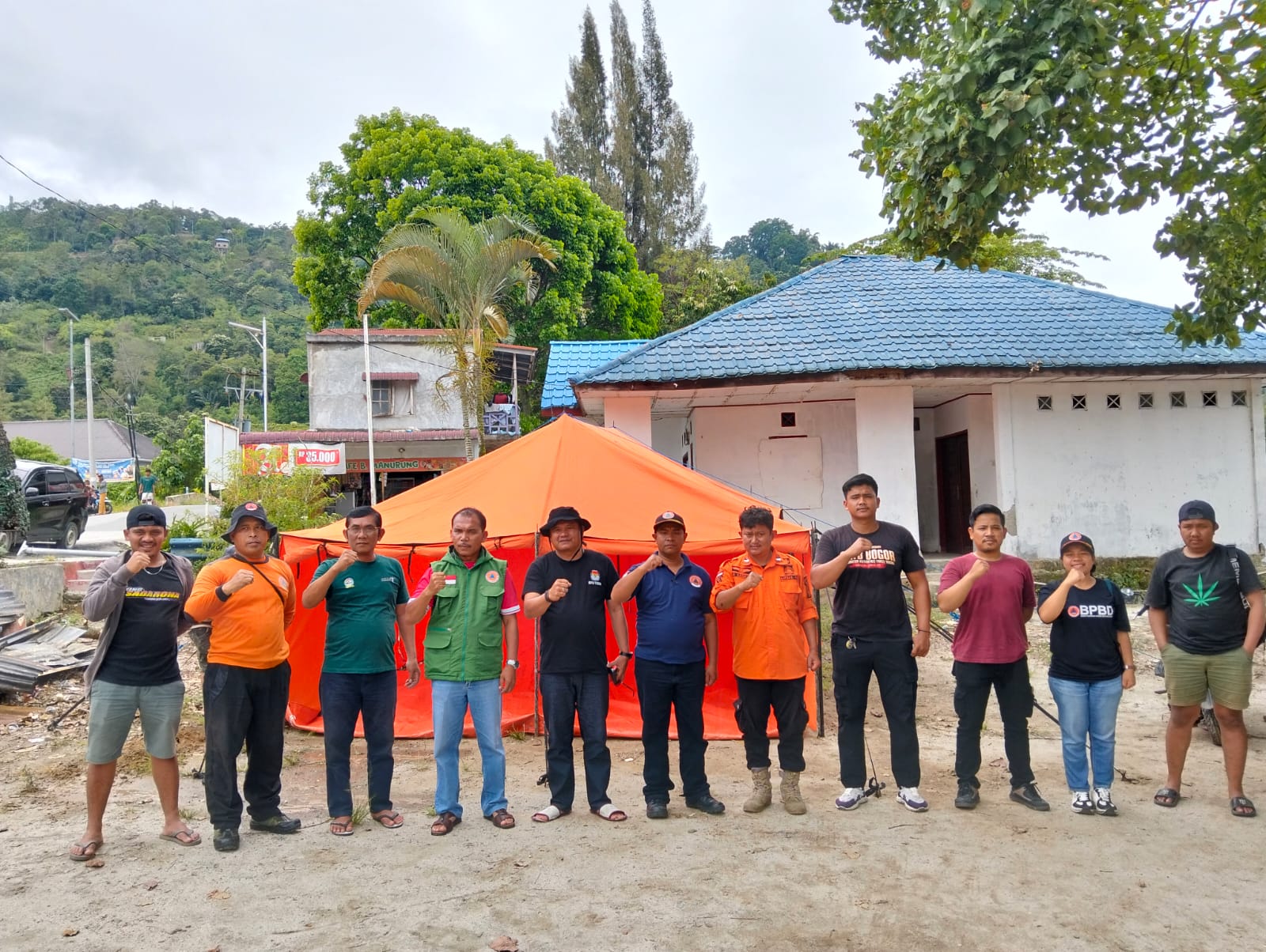Giat Kedaruratan Pemasangan Tenda Kecamatan Ajibata